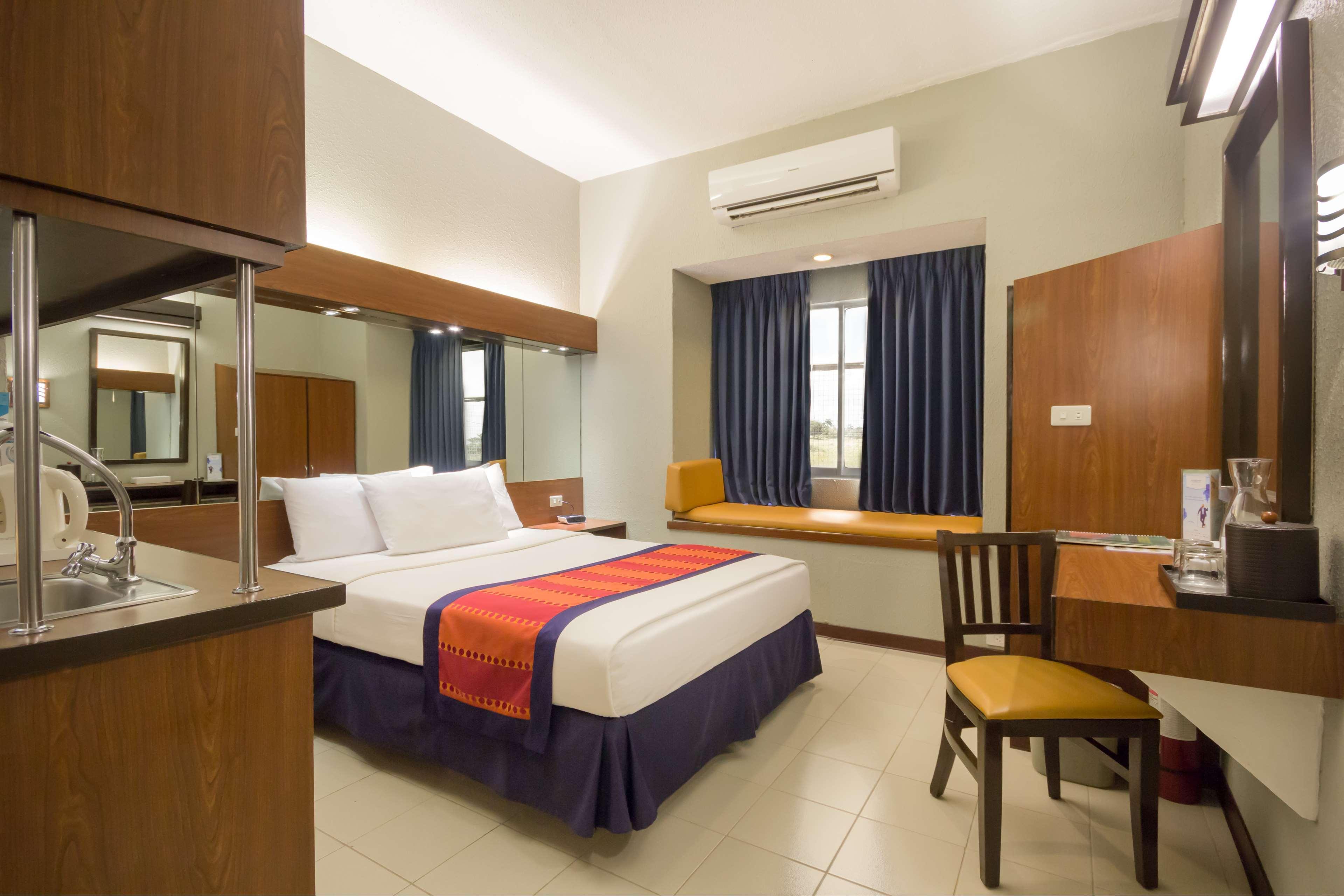 Microtel By Wyndham Eagle Ridge General Trias  Exteriér fotografie