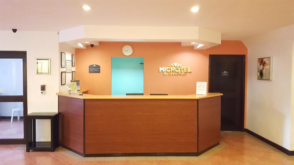 Microtel By Wyndham Eagle Ridge General Trias  Exteriér fotografie