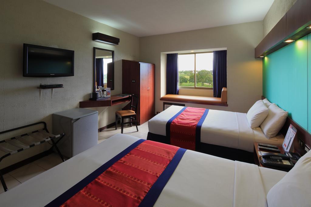 Microtel By Wyndham Eagle Ridge General Trias  Exteriér fotografie